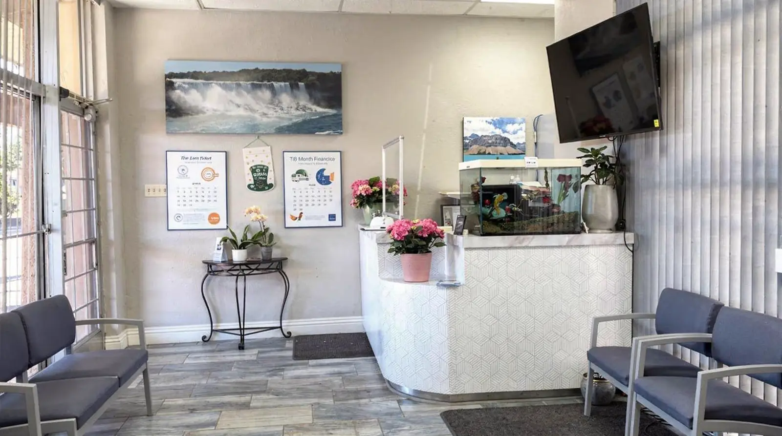 Some Anaheim-area providers advertise entry pricing around $699 for a dental implant special, exclusive